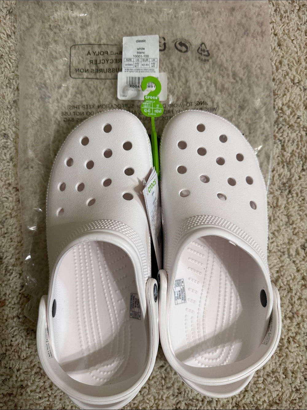 CROCS Classic Clog in White
